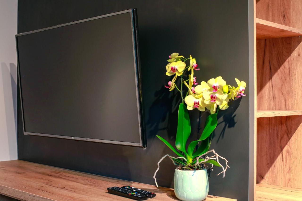 Apartament Z Ogrodem W Centrum Limanowej Limanowa Bagian luar foto